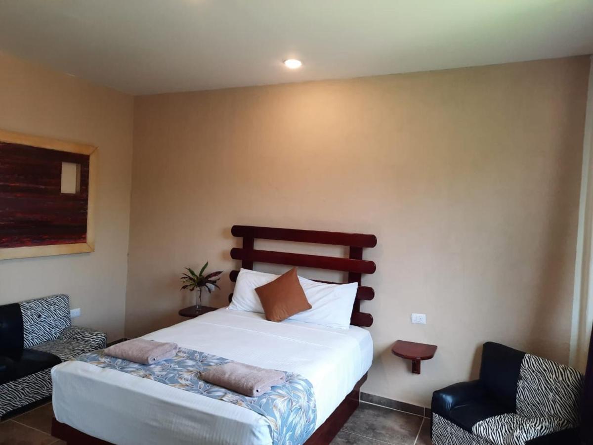Porto Coral Hotel & Suites Четумаль Экстерьер фото
